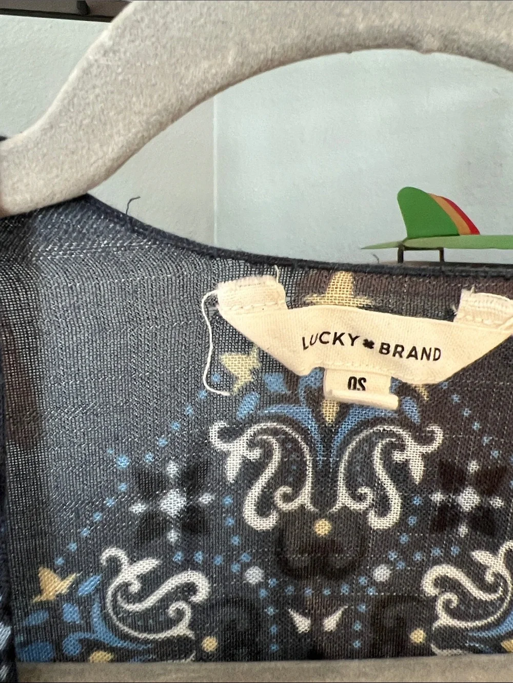 Lucky Brand lightweight lucky